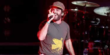 Image of Thomas Rhett In Rogers
