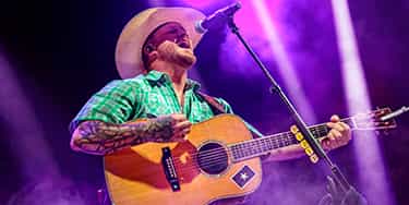 Image of Cody Johnson In Mount Pleasant