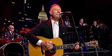 Image of Lyle Lovett In Wilmington